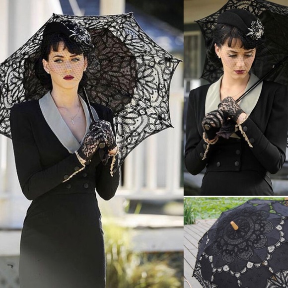 Host Pick! ๐ Beautiful Brand New Batten Lace Parasols ๐โ๏ธ - Picture 6 of 16